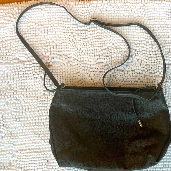 Navy Blue H&M Medium Flap - Picture 3 of 3